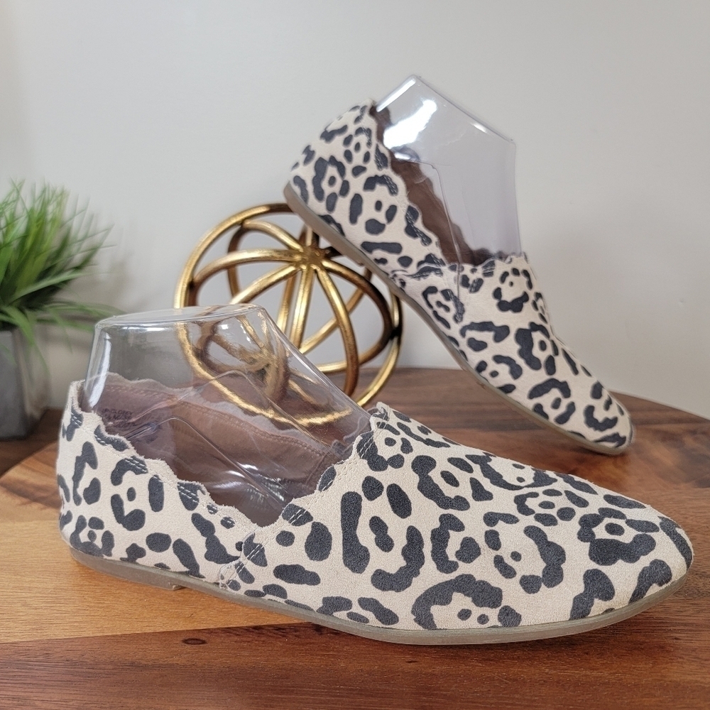 Lucky Brand Cloeey Leopard Print Suede Flats Scalloped Edge Size 8.5 - Picture 8 of 14